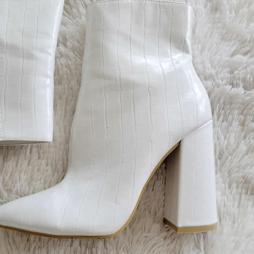 PrettyLittleThing White Faux Snakeskin Print‎ Ankle Boots